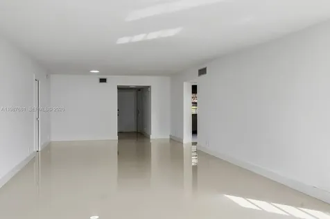 4280 Oaks Terrace Pompano Beach FL 33069