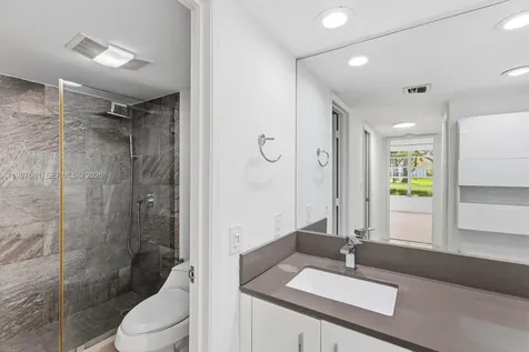 4280 Oaks Terrace Pompano Beach FL 33069