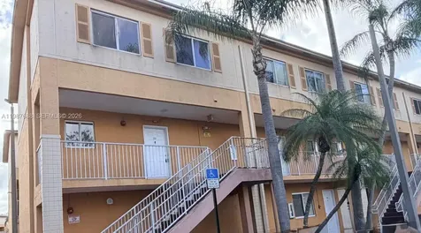 6205 Kendale Lakes Circle Miami FL 33183
