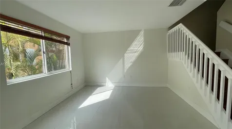 6205 Kendale Lakes Circle Miami FL 33183
