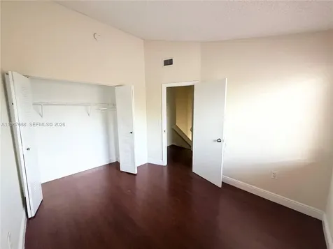 6205 Kendale Lakes Circle Miami FL 33183