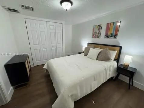 2354 NW 93rd Terrace Miami FL 33147