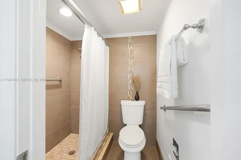 1351 SW 125th Avenue Pembroke Pines FL 33027