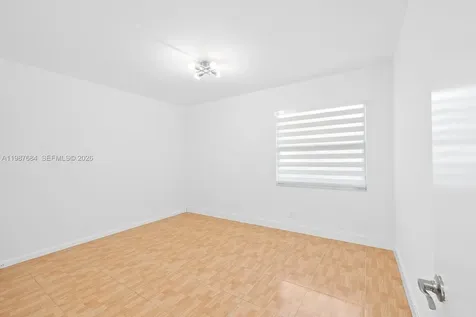 1351 SW 125th Avenue Pembroke Pines FL 33027