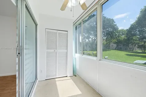 1351 SW 125th Avenue Pembroke Pines FL 33027