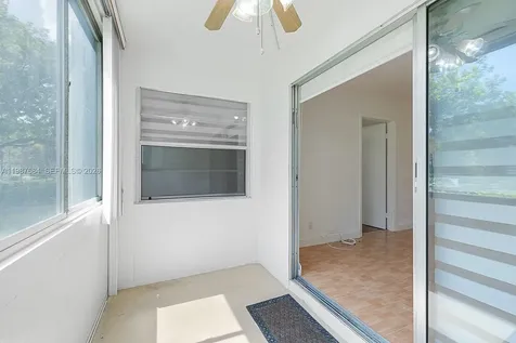 1351 SW 125th Avenue Pembroke Pines FL 33027