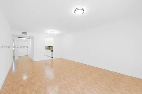 1351 SW 125th Avenue Pembroke Pines FL 33027