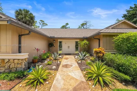 196 Scarborough Terrace Wellington FL 33414