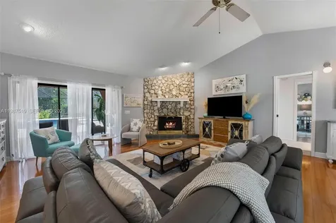 196 Scarborough Terrace Wellington FL 33414
