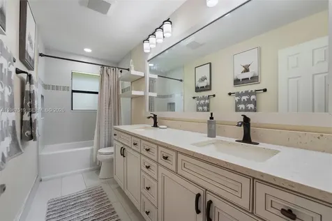 196 Scarborough Terrace Wellington FL 33414