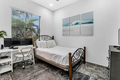 15127 SW 40th Street Davie FL 33331