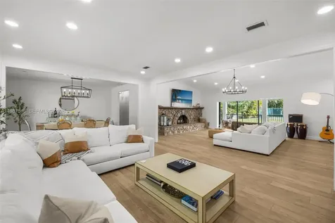 14615 SW 77th Court Palmetto Bay FL 33158