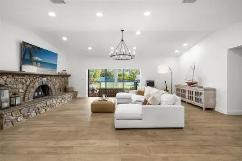 14615 SW 77th Court Palmetto Bay FL 33158