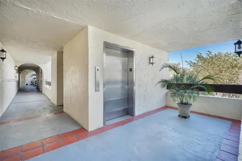 9040 SW 125th Avenue Miami FL 33186