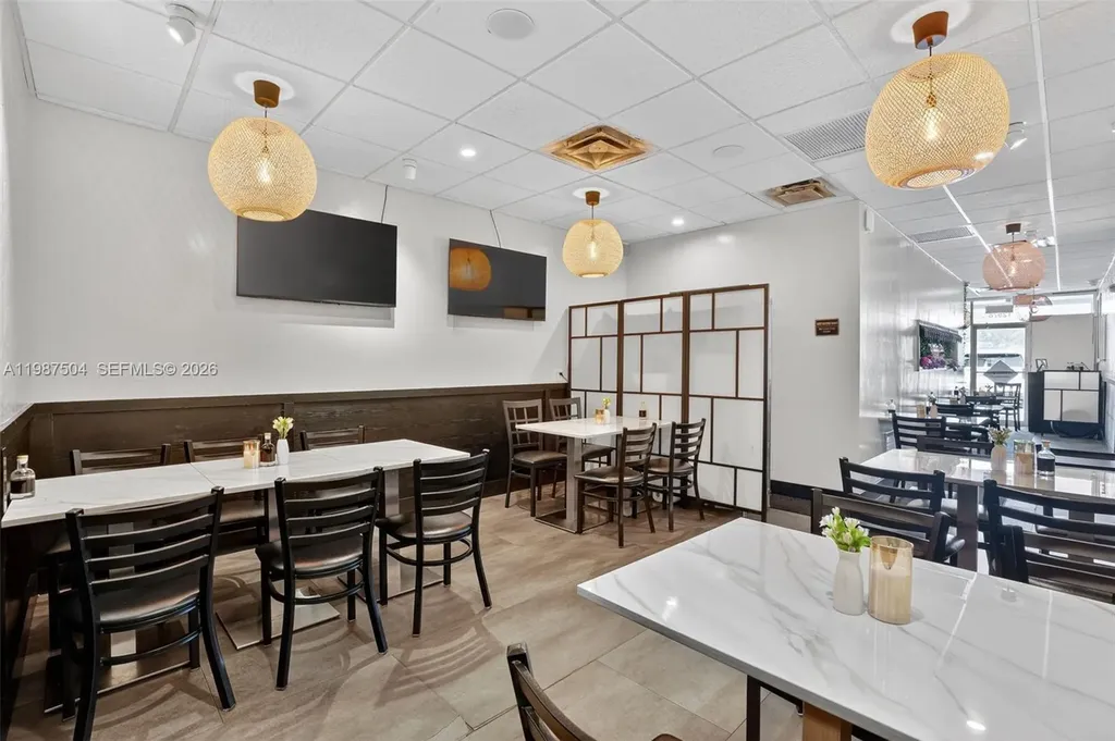 Restaurant For Sale In The Heart Of Kendall Kendall FL 33186
