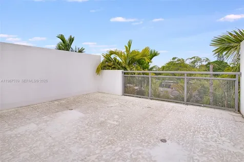 820 NE 19th Avenue Fort Lauderdale FL 33304