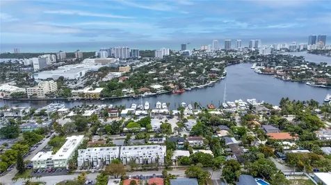 820 NE 19th Avenue Fort Lauderdale FL 33304
