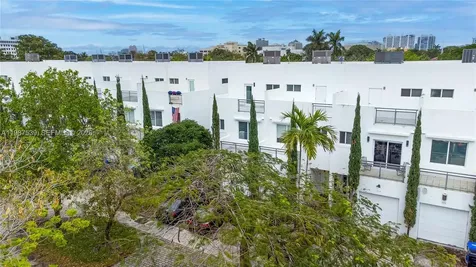 820 NE 19th Avenue Fort Lauderdale FL 33304