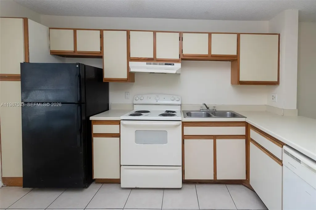 2157 SW 80th Terrace Miramar FL 33025