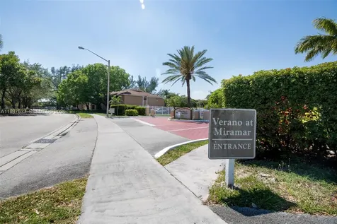 2157 SW 80th Terrace Miramar FL 33025