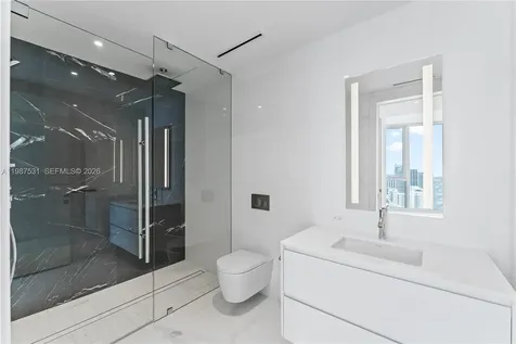 300 Biscayne Boulevard Way Miami FL 33131