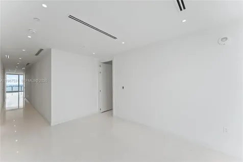 300 Biscayne Boulevard Way Miami FL 33131