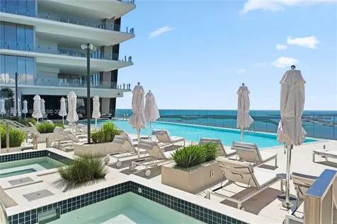 300 Biscayne Boulevard Way Miami FL 33131