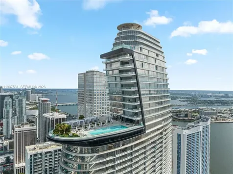 300 Biscayne Boulevard Way Miami FL 33131