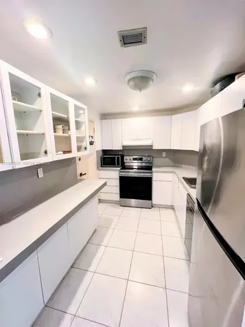 300 Bayview Drive Sunny Isles Beach FL 33160