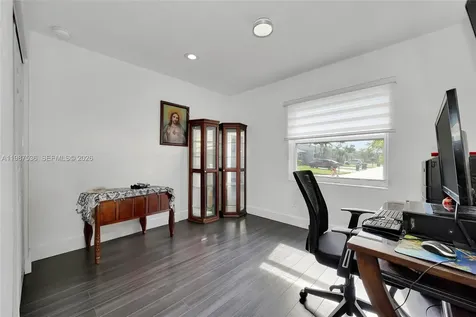 12324 SW 111th S Canal Street Road Miami FL 33186
