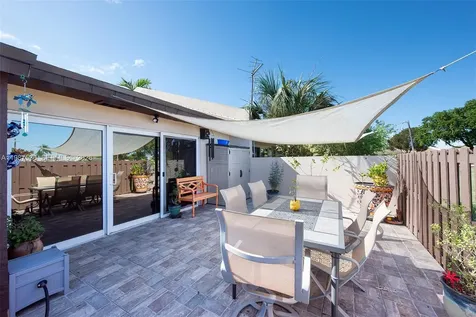 12324 SW 111th S Canal Street Road Miami FL 33186