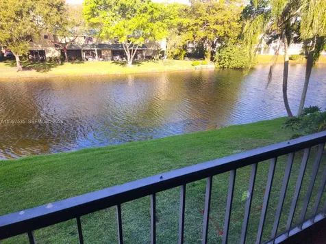 537 N University Drive Plantation FL 33324
