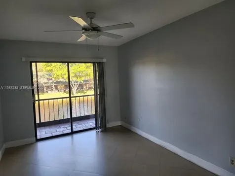 537 N University Drive Plantation FL 33324