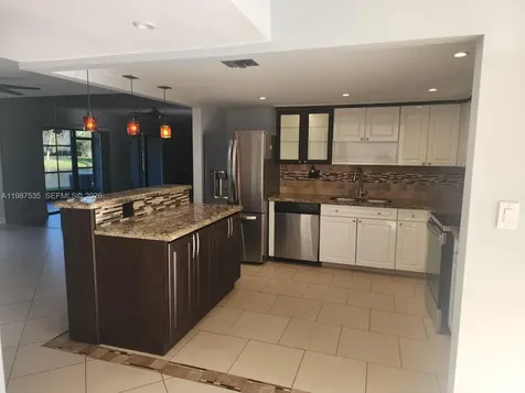 537 N University Drive Plantation FL 33324
