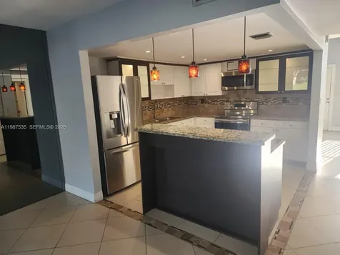 537 N University Drive Plantation FL 33324