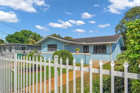 3115 NW 65th Street Miami FL 33147