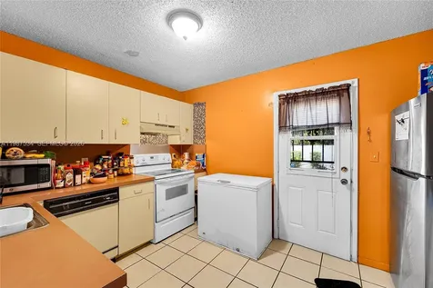 3115 NW 65th Street Miami FL 33147