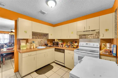 3115 NW 65th Street Miami FL 33147