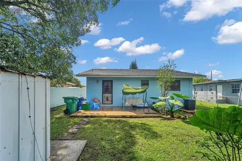 3115 NW 65th Street Miami FL 33147