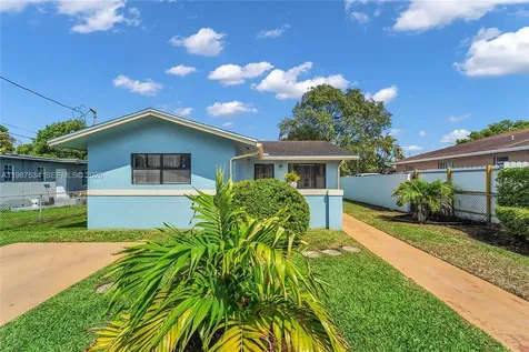 3115 NW 65th Street Miami FL 33147