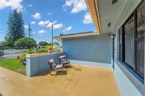 3115 NW 65th Street Miami FL 33147