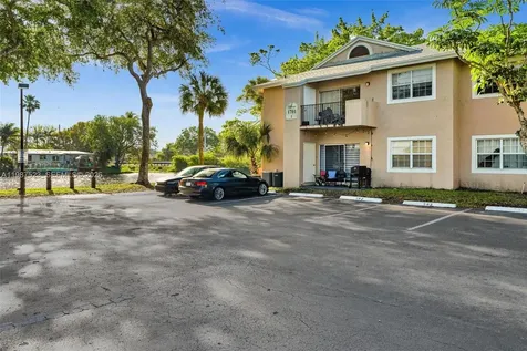 1701 NW 96th Terrace Pembroke Pines FL 33024