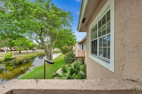 1701 NW 96th Terrace Pembroke Pines FL 33024