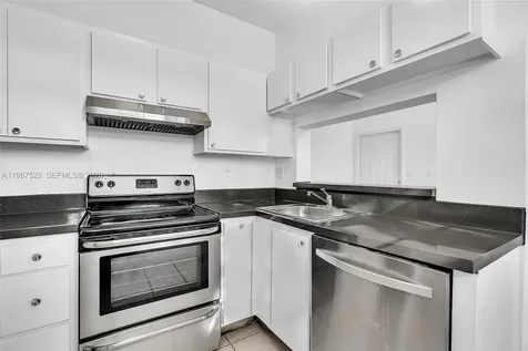1701 NW 96th Terrace Pembroke Pines FL 33024