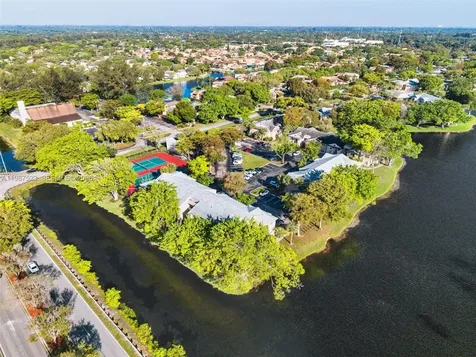 1701 NW 96th Terrace Pembroke Pines FL 33024