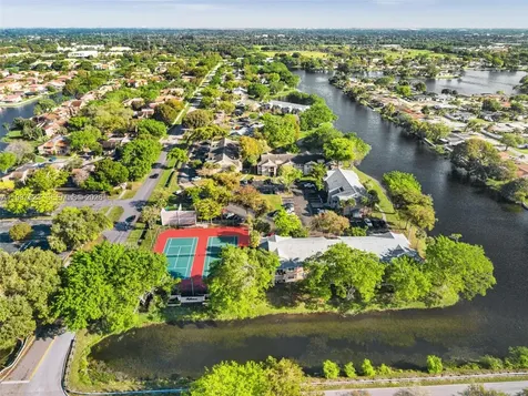 1701 NW 96th Terrace Pembroke Pines FL 33024