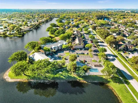 1701 NW 96th Terrace Pembroke Pines FL 33024