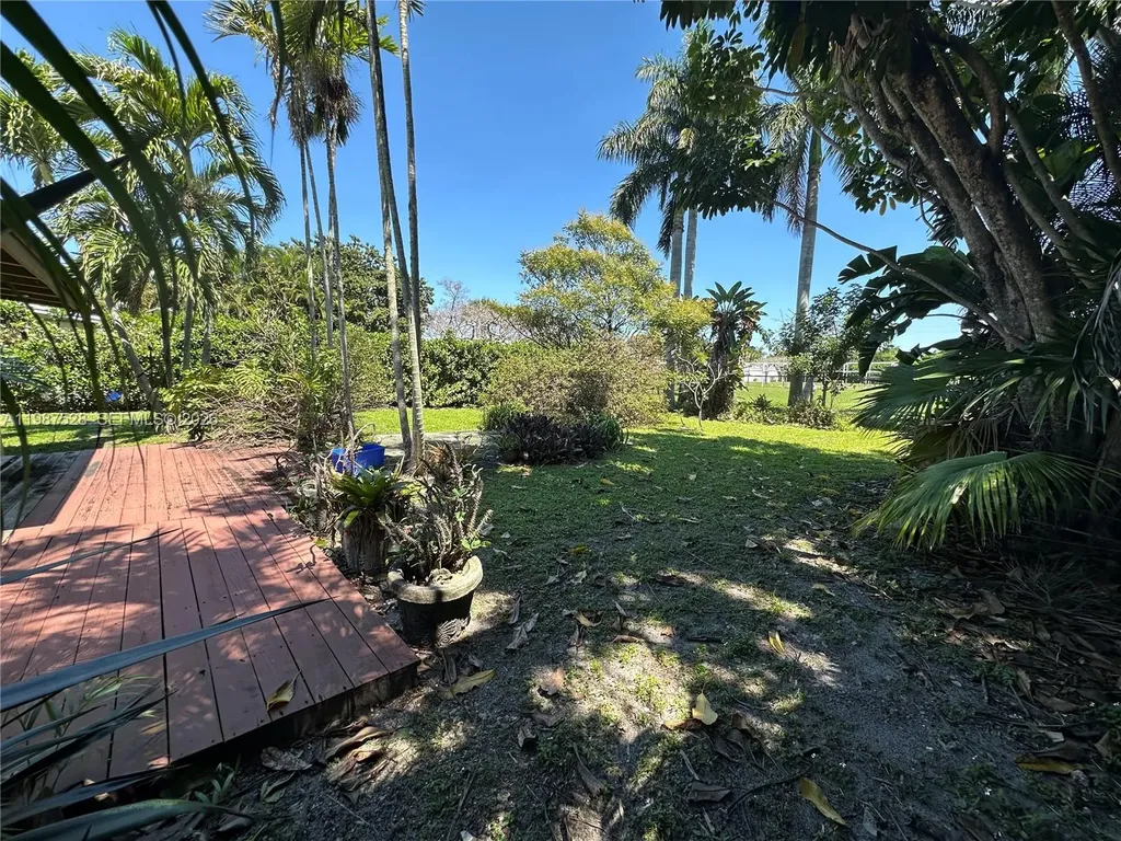 2490 Andros Lane Fort Lauderdale FL 33312