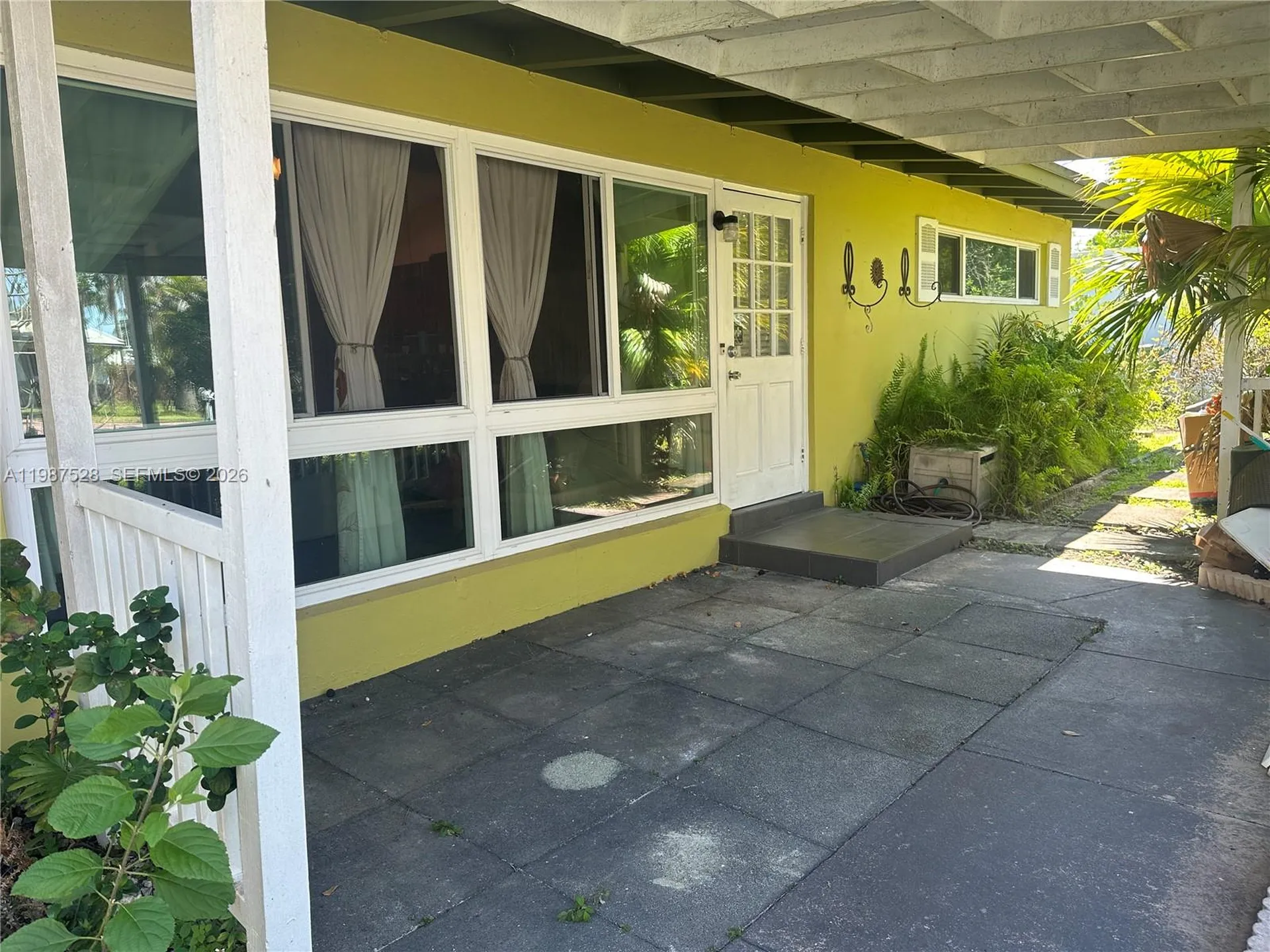 2490 Andros Lane Fort Lauderdale FL 33312