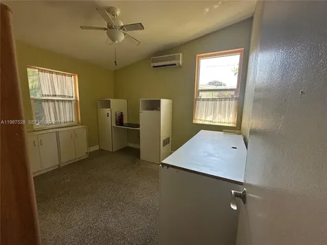 2490 Andros Lane Fort Lauderdale FL 33312